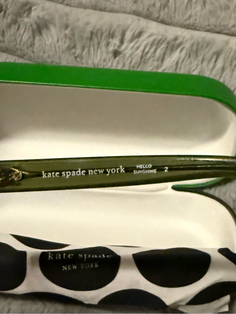 kate spade olive green sunglasses with polka dot pouch - Picture 2 of 5